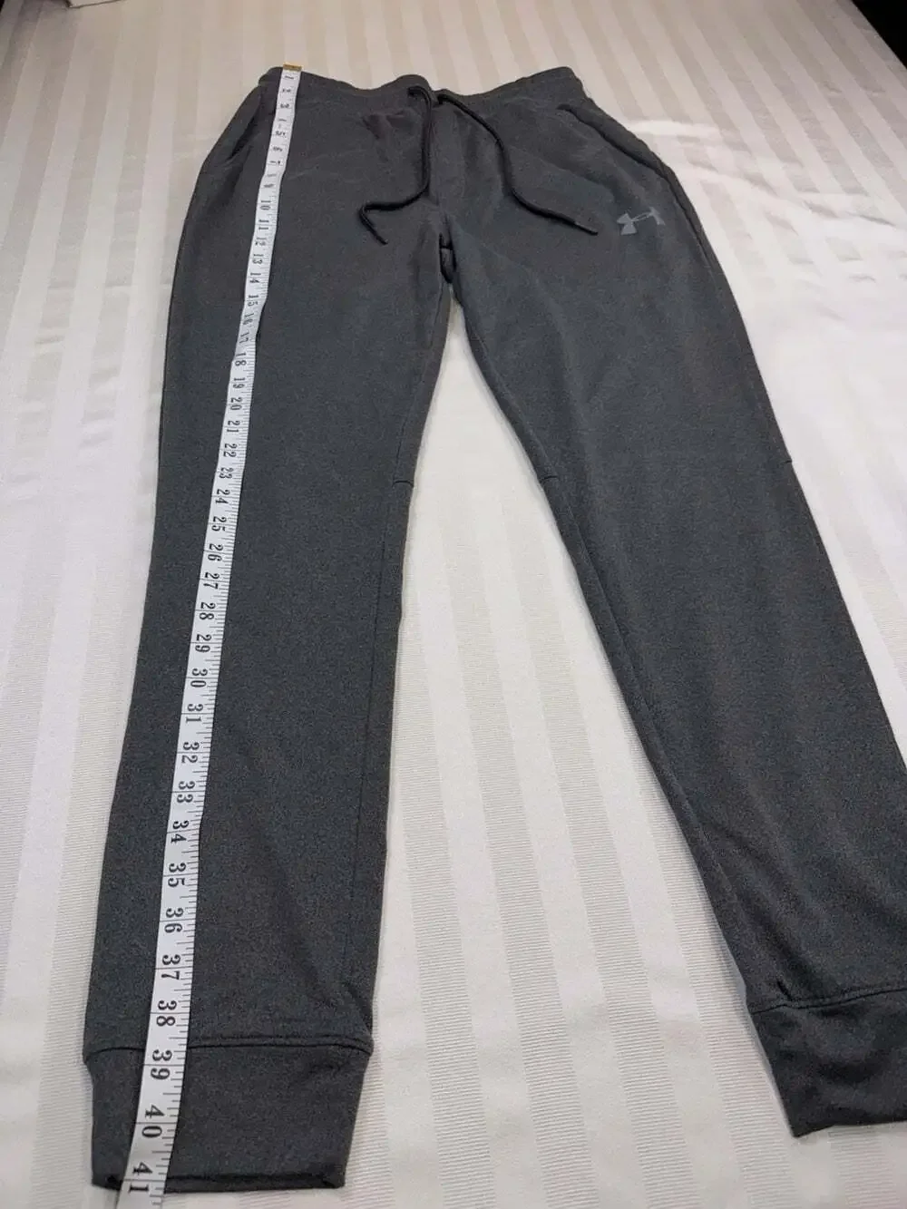 Under Armour Coldgear Loose Fit Joggers Pants Mens Medium Gray Tapered Leg Gym